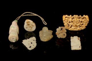 GROUP OF SEVEN JADE ARTICLES