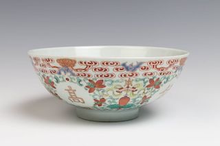 FAMILLE ROSE BOWL, JIAQING MARK AND PERIOD (1736-1820)