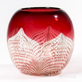 Durand Pulled Feather Glass Vase