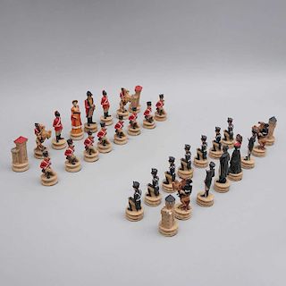 Piezas para ajedrez, Napoleón Bonaparte VS Duque de Wellington. Ca. 2001. Elaboradas en resina policromada. Marcado "W.U.I.". Pz: 31