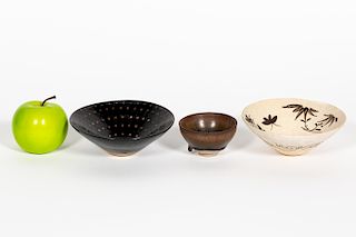 Group of Three Chinese Jizhou Ware Bowls