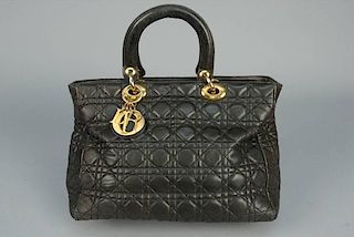 CHRISTIAN DIOR CANNAGE QUILTED LEATHER HANDBAG.