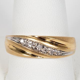 Men's 10k Yellow Gold & Diamond Ring