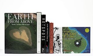 Tyler Hitchcock, Susan / Arthus-Bertrand, Yann / Mesonero-Romanos, Darío... Libros sobre Fotografías de la Tierra. Pzs: 6.