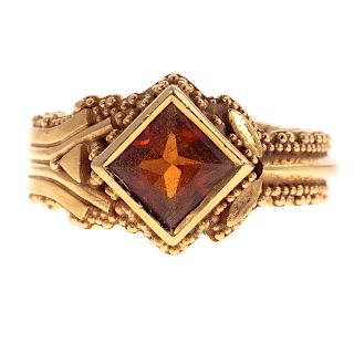 A Ladies Hessanite Garnet Ring in 18K Gold