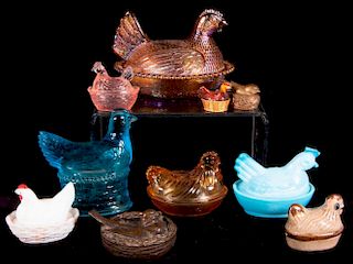 Eight assorted nesting bird covered bowls and two figurines.
