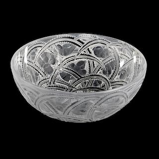 A LALIQUE CLEAR AND FROSTED GLASS PINSONS BOWL