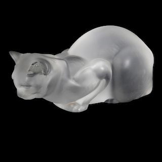 A LALIQUE FROSTED GLASS CAT
