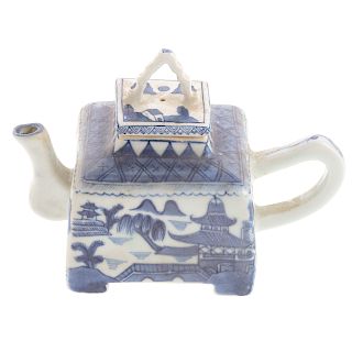 Chinese Export Canton Square Teapot