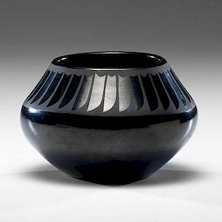 Maria (1887-1980) and Santana (1909-2002) Martinez San Ildefonso Blackware Bowl Deaccessioned from a Midwestern Museum 