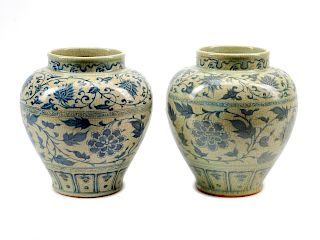 A Pair of Chinese Export Blue and White Porcelain Jars 