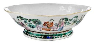 Large Chinese Porcelain Rice Bowl
