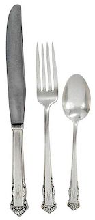 Lunt English Shell Sterling Flatware, 114 Pieces