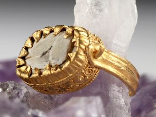 Phoenician Gold & Steatite Scarab Swivel Ring - 2.7 g