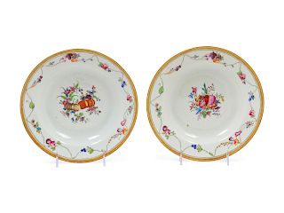  Two Chinese Export Porcelain Bowls