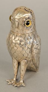 Silver owl shaker with glass eyes (small split to top of head). 2.1 troy ounces, height 4 inches