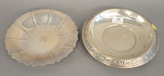 Two sterling silver dishes. dia. 9 1/2" x 10", 22.8 troy ounces.
