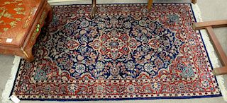 Oriental throw rug. 3'2" x 5'