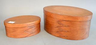 Pair of contemporary shaker boxes. ht. 3 1/2 in., lg. 9 in. and ht. 5 3/4 in., lg. 13 3/4 in.