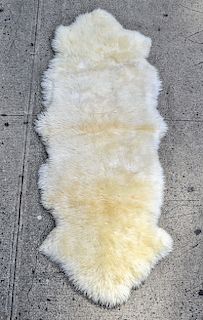Long Hair Sheepskin Rug 2' 6" x 6' 6"