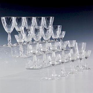 CLEAR CORDIAL AND WINE GLASSES