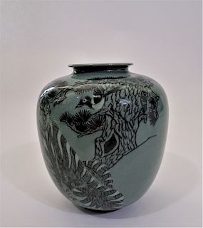 Chinese Style Green and Black Vase with Birds
