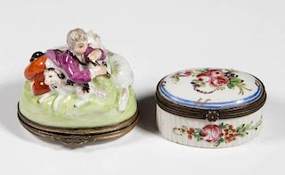 CONTINENTAL PORCELAIN SNUFF BOXES, LOT OF TWO