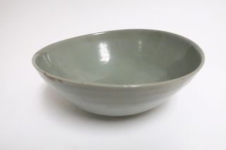 Korean Crackle Glaze Oval Pottery Bowl