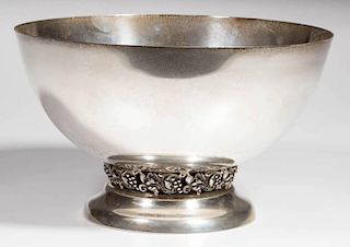 MICHAEL C. FINA STERLING SILVER FOOTED BOWL