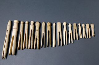 COLLECTION OF 17 WHALER MADE CLOTHES PINS