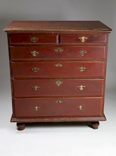 NEW ENGLAND WILLIAM AND MARY CHEST OF DRAWERS