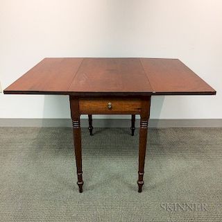 Late Federal Cherry One-drawer Drop-leaf Table