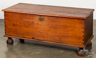 New York William and Mary gumwood blanket chest