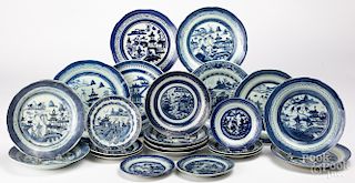 Chinese export porcelain blue and white