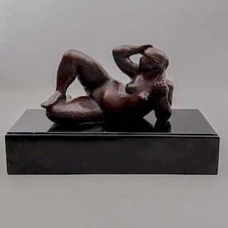 Firmado Casas. Desnudo de mujer. Fundición en bronce sobre base de madera. Firmado y fechado 83.