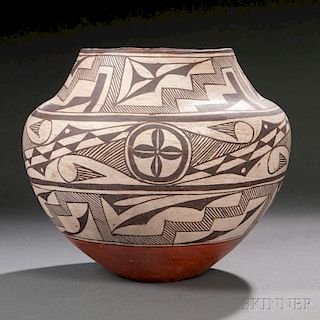 Acoma Three-color Pottery Olla