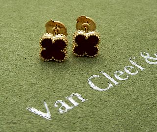 Van Cleef & Arels Sweet Alhambra 18k Carnelian Mini