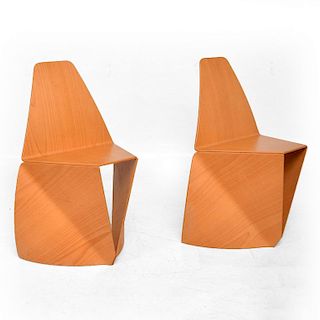 Pair of Modern Chairs in Bent Plywood
