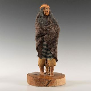 NATIVE AMERICAN CLAY PORTRAIT DOLL, ARTIST SIGNED