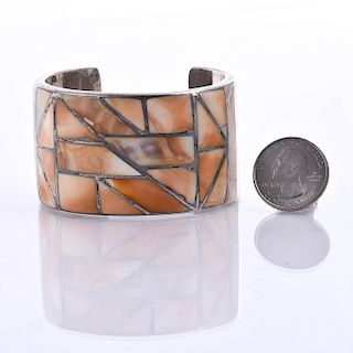 NATIVE AMERICAN SILVER BRACELET WITH NATURAL STONE
