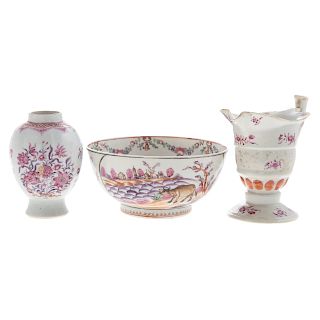 Three Chinese Export Porcelain Articles