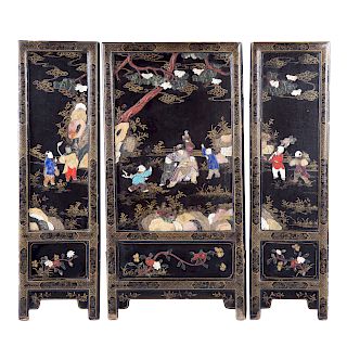 Chinese Lacquer Three Panel Table Screen