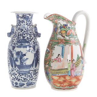 Chinese Export Blue/White Vase Rose Medallion Jug