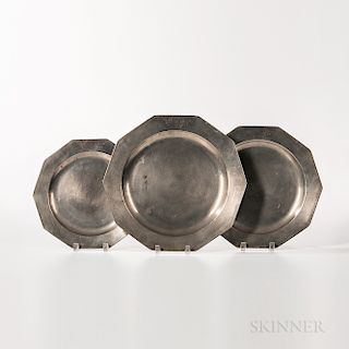 Nest of Three English Decagonal Armorial Pewter Dishes