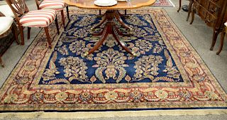 Oriental carpet. 8' 2" x 10'