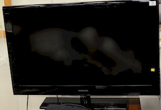 Samsung flat panel, 40". Provenance: An Estate from 5th Avenue, New York