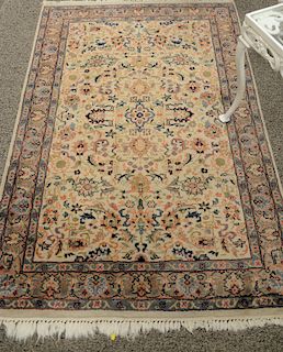 Oriental throw rug. 4' x 6'