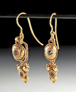 Roman Gold & Garnet Earrings - 5.6 g