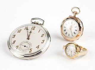 A group of three gold timepieces