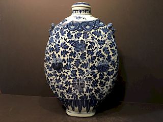 ANTIQUE Large Chinese Blue and white Moon Flask Vase with lid, 19th Century. 18" x 12 1/2" w